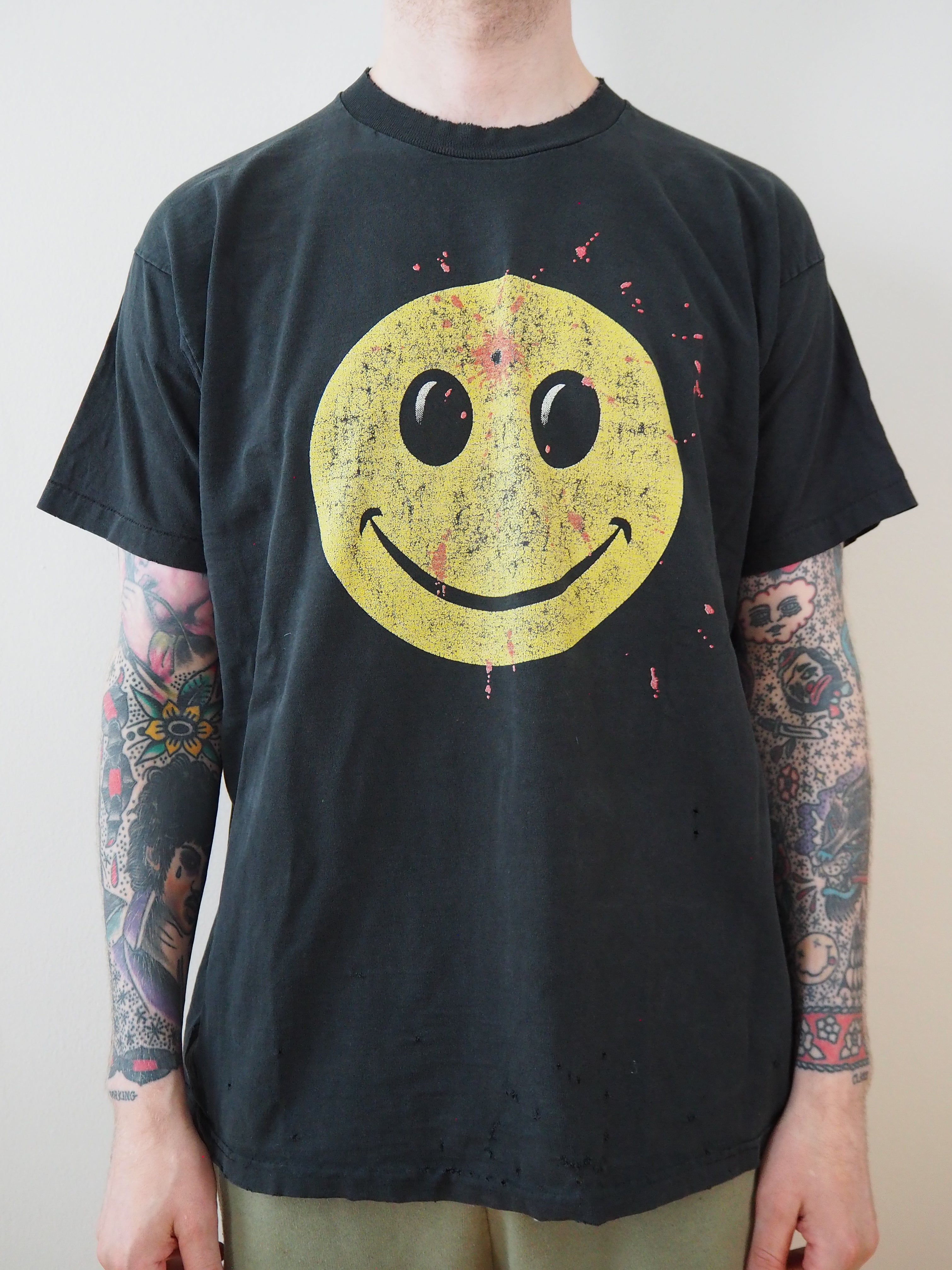 Shoom Rave 80s/90s Acid House Smiley t-shirt – Champagne Room With Sinatra