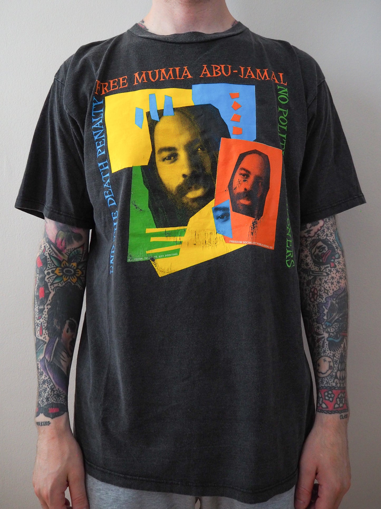 90s Free Mumia Abu-Jamal "No Political Prisoners" shirt